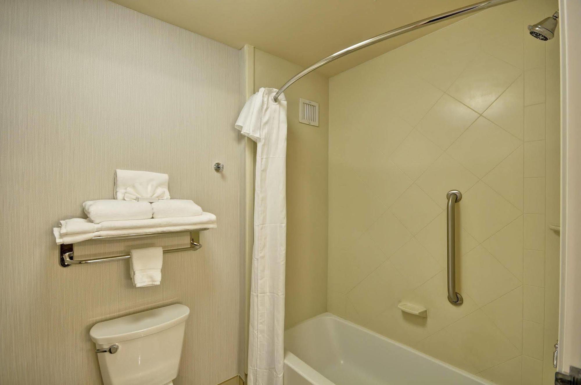 Homewood By Hilton Cincinnati-milford
